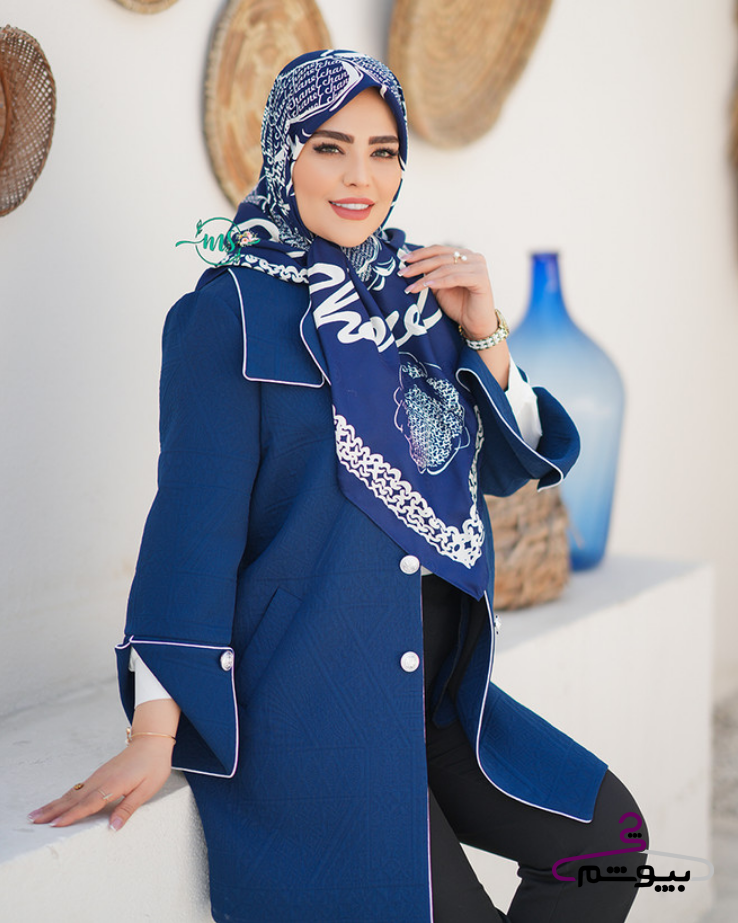 روسری ابریشم ژاکارد طرح شنل گل سرمه ای